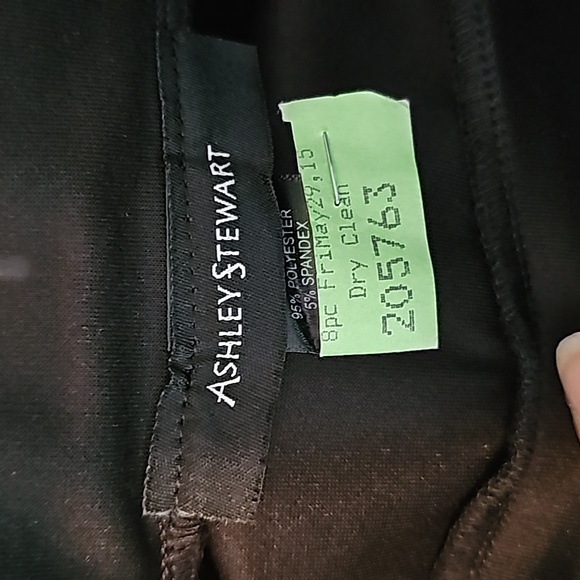 Skirt - Picture 2 of 3